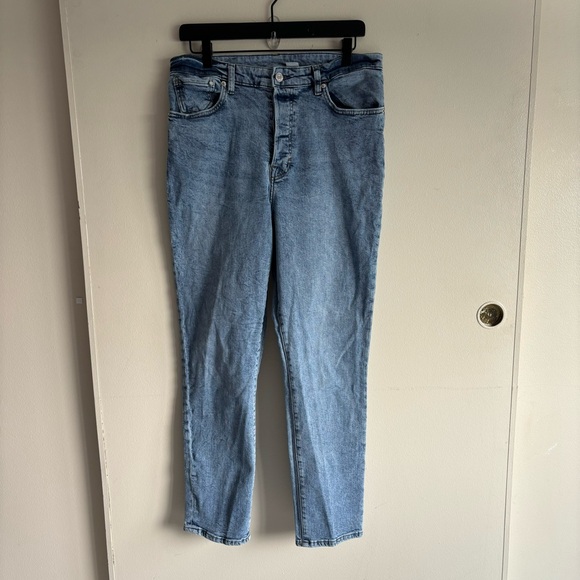 H&M Denim - H&M Mom Jeans High Rise